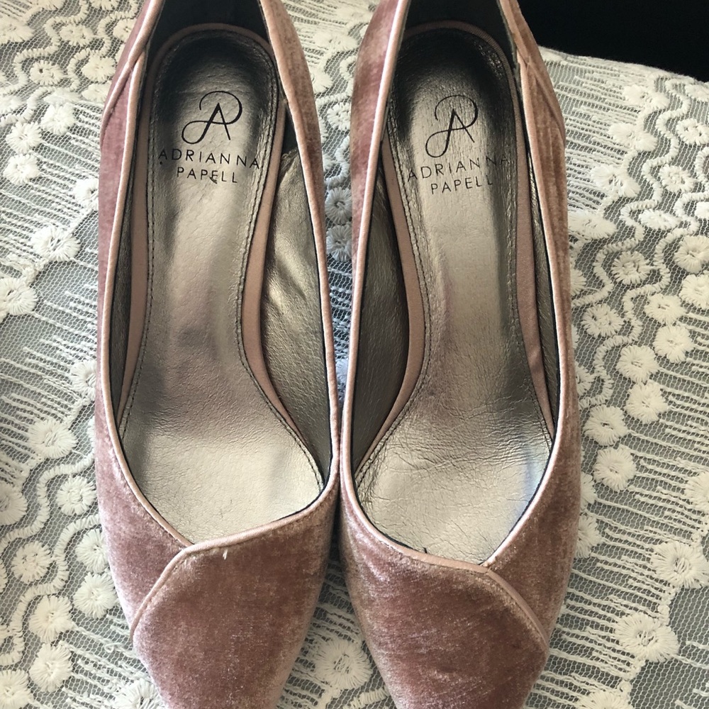 Adrianna Pappell Velvet Pump - Picture 3 of 7